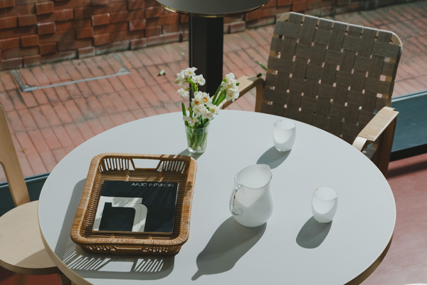 北欧家具　アルヴァ・アアルト　artek　テーブル90A