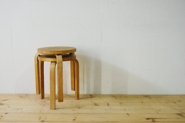 北欧家具　アルヴァ・アアルト　Alvar　Aalto　スツール60