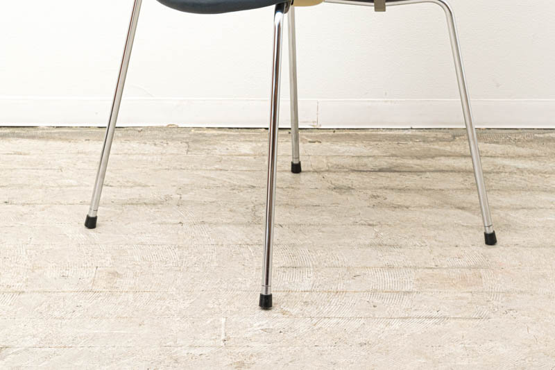 北欧家具　アルネ・ヤコブセン　アントチェア　