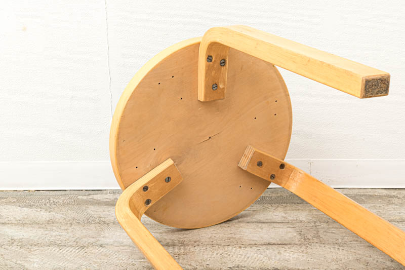 北欧家具　アルヴァ・アアルト　Alvar　Aalto　スツール60
