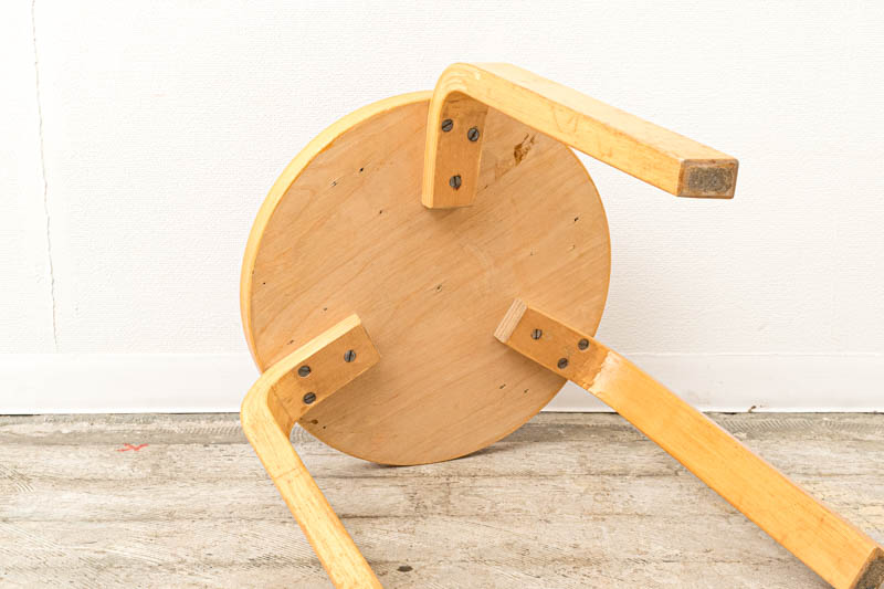 北欧家具　アルヴァ・アアルト　Alvar　Aalto　スツール60