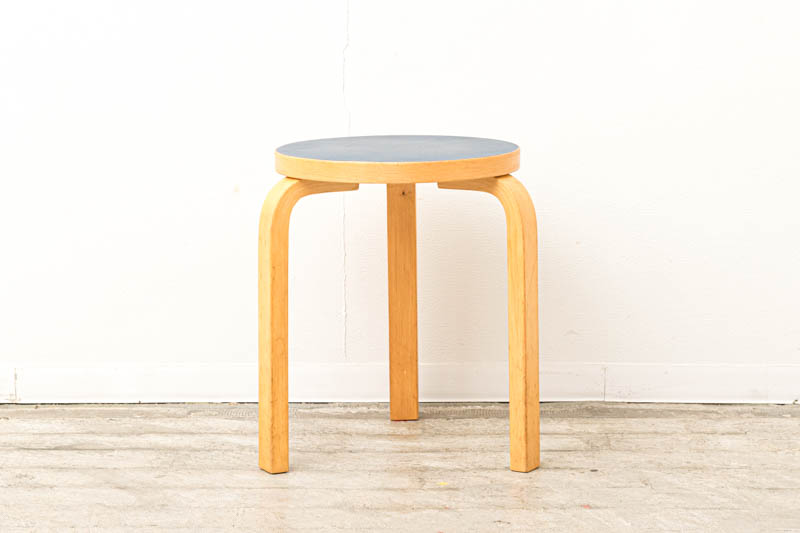 北欧家具　アルヴァ・アアルト　Alvar　Aalto　スツール60
