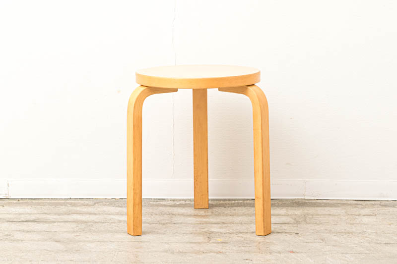北欧家具　アルヴァ・アアルト　Alvar　Aalto　スツール60