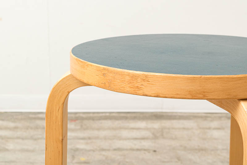 北欧家具　アルヴァ・アアルト　Alvar　Aalto　スツール60