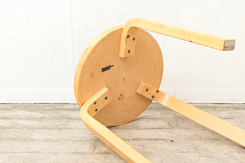 北欧家具　アルヴァ・アアルト　Alvar　Aalto　スツール60