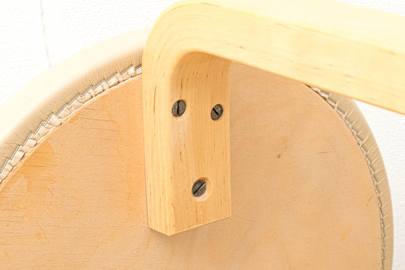 北欧家具　アルヴァ・アアルト　Alvar　Aalto　スツール60