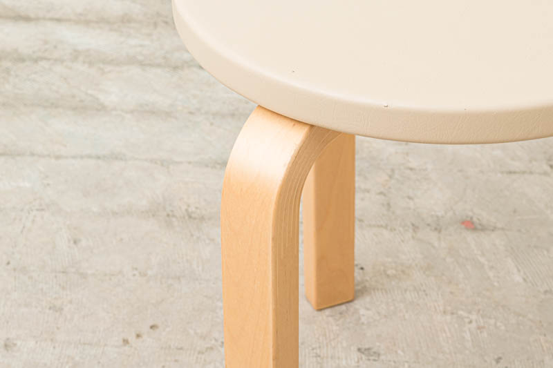 北欧家具　アルヴァ・アアルト　Alvar　Aalto　スツール60