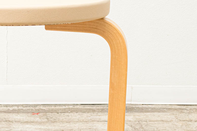 北欧家具　アルヴァ・アアルト　Alvar　Aalto　スツール60
