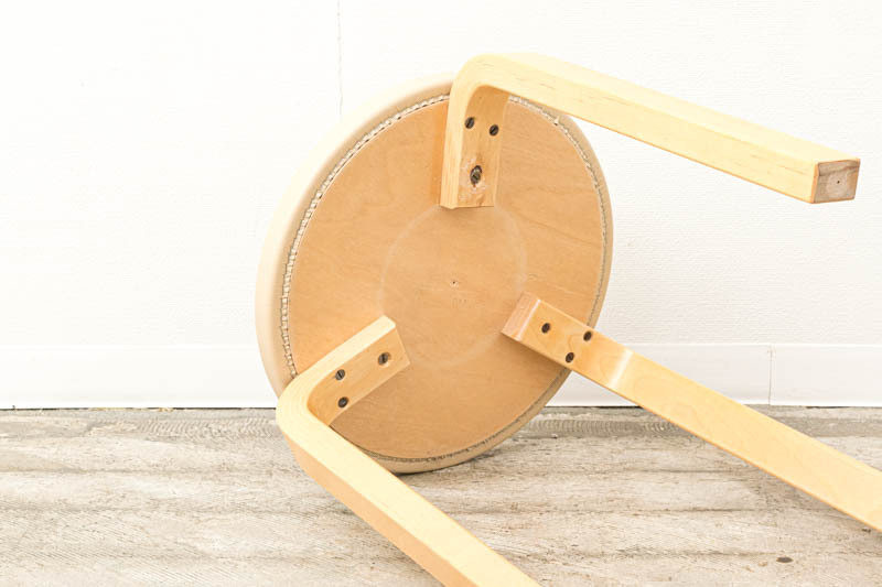 北欧家具　アルヴァ・アアルト　Alvar　Aalto　スツール60