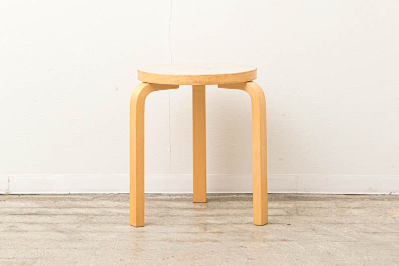 北欧家具　アルヴァ・アアルト　Alvar　Aalto　スツール60