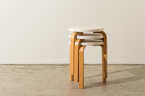 北欧家具　アルヴァ・アアルト　Alvar　Aalto　スツール60