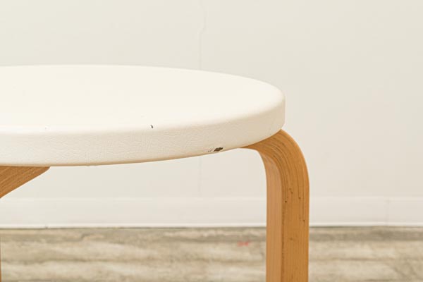 北欧家具　アルヴァ・アアルト　Alvar　Aalto　スツール60