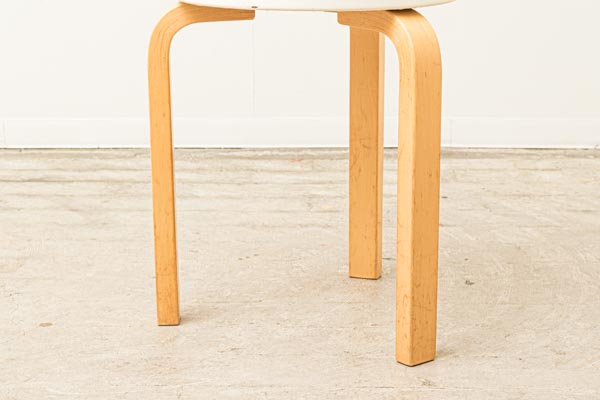 北欧家具　アルヴァ・アアルト　Alvar　Aalto　スツール60