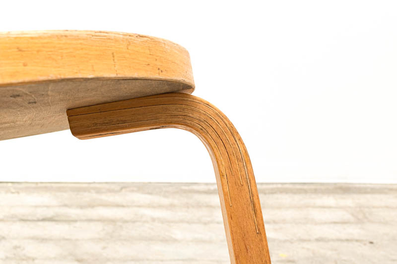 北欧家具　アルヴァ・アアルト　Alvar　Aalto　スツール60