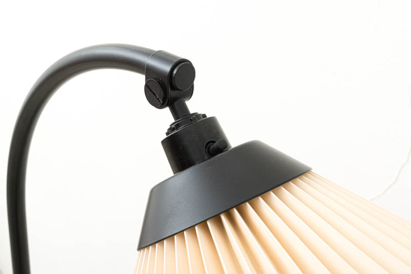 フィンランド製 フロアランプ