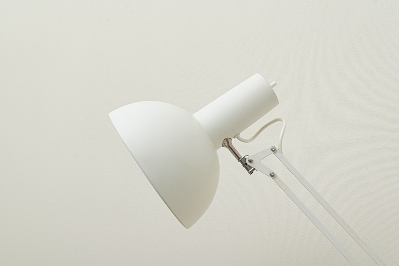 フィンランド製　フロアランプ