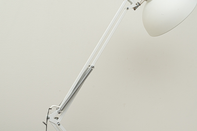 フィンランド製　フロアランプ