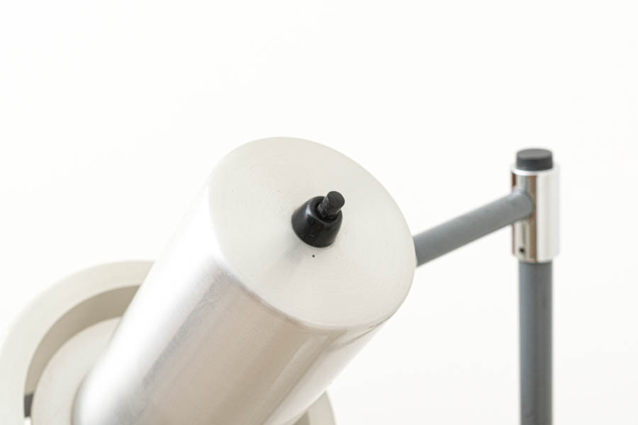 デンマーク製　フロアランプ