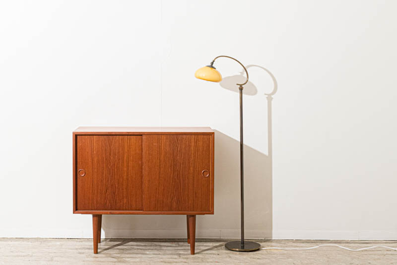 デンマーク製　フロアランプ