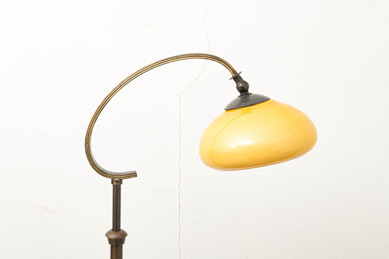 デンマーク製　フロアランプ