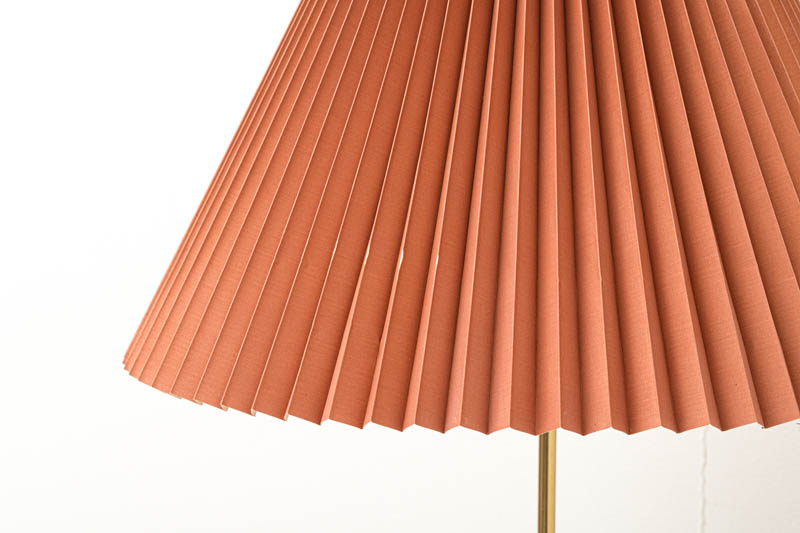 デンマーク製　フロアランプ