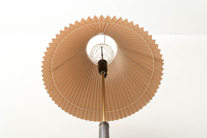 デンマーク製　フロアランプ