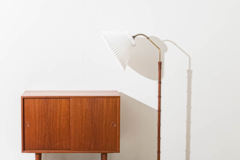 デンマーク製　フロアランプ