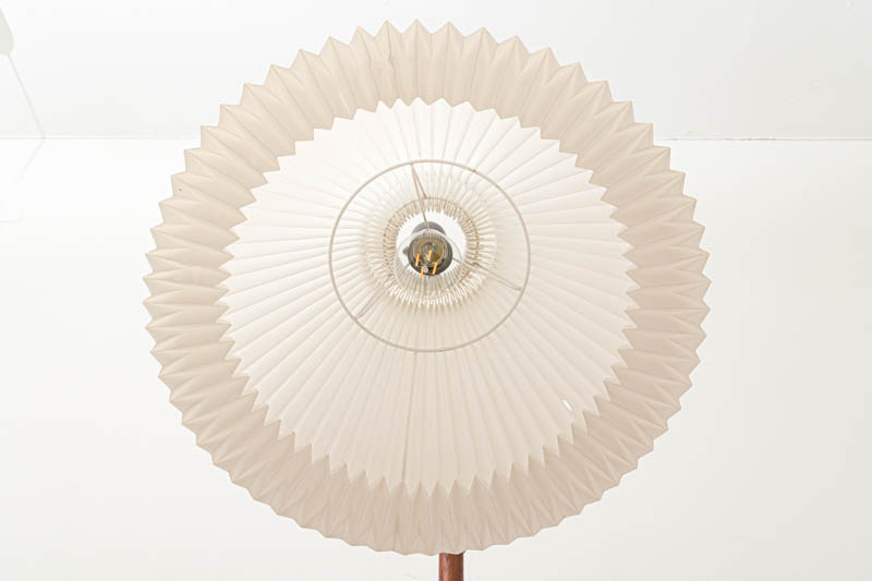 デンマーク製　フロアランプ