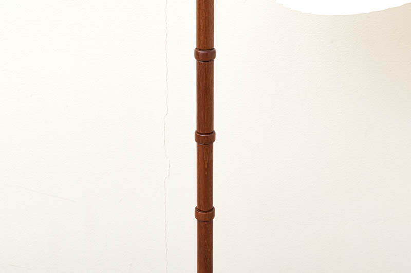 デンマーク製　フロアランプ