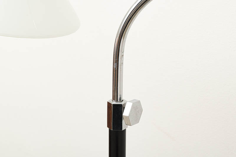 デンマーク製　フロアランプ