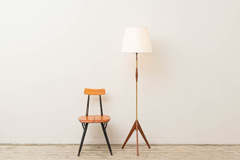 デンマーク製　フロアランプ