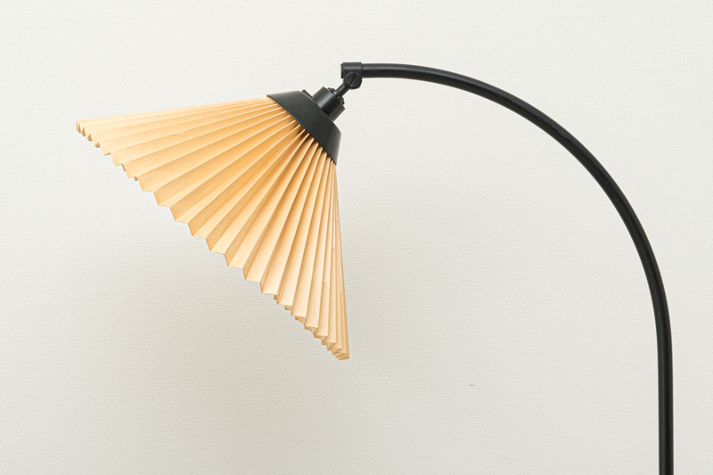 フィンランド製　デスクランプ