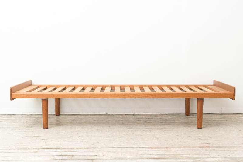 北欧家具ポール・ヴォルター FDB ベッド