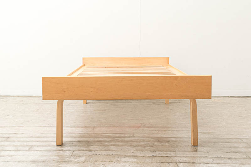 北欧家具　artek　アルヴァ・アアルト　ベンチ