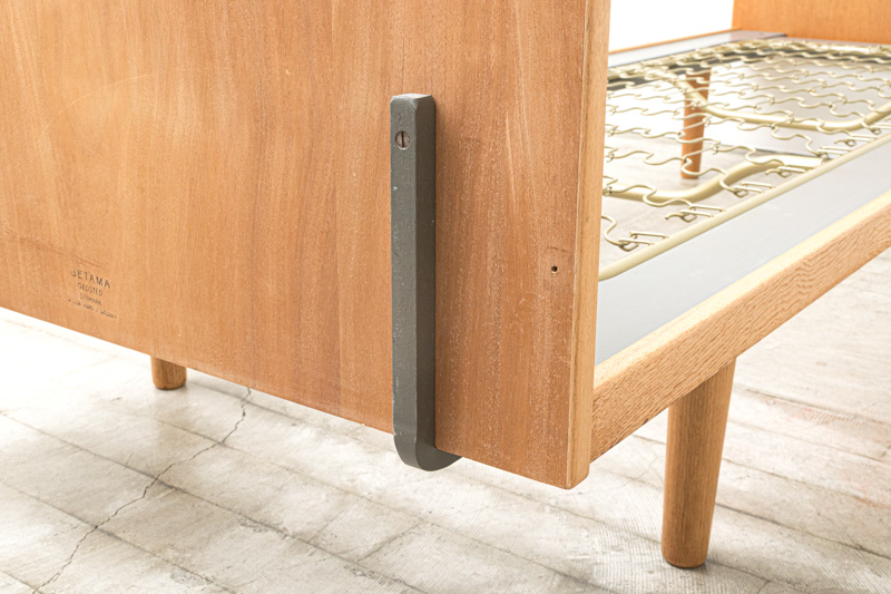 北欧家具　フィンランド製　アルヴァ・アアルト　ブックシェルフ