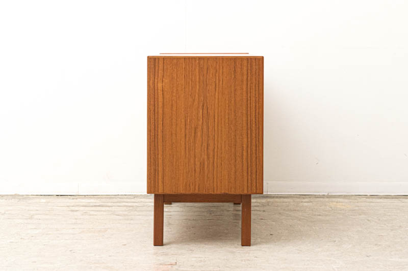 北欧家具 デンマーク製 キャビネット