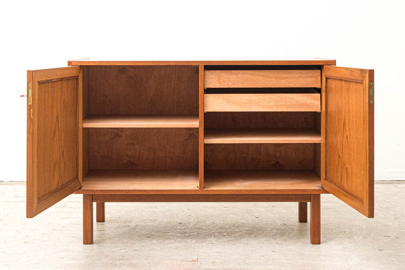 北欧家具 デンマーク製 キャビネット