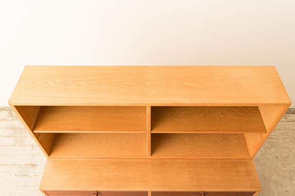 北欧家具　デンマーク　ハイキャビネット