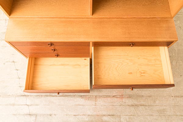 北欧家具　デンマーク　ハイキャビネット