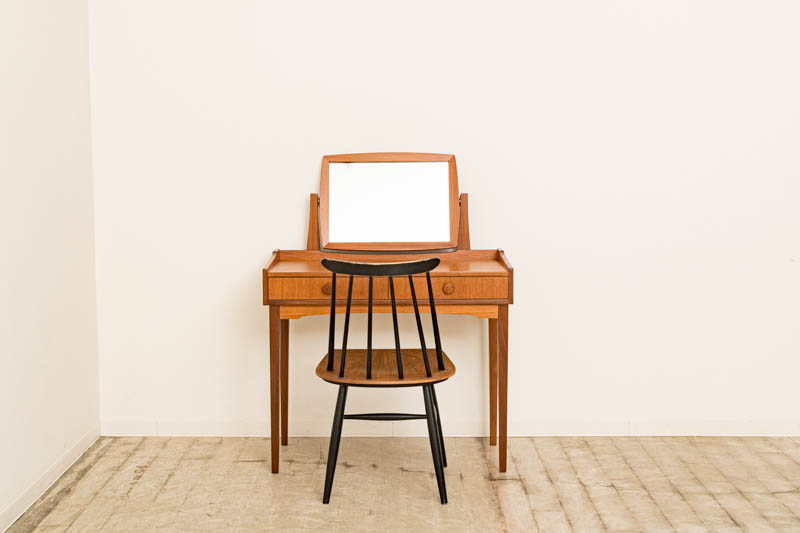 北欧家具　デンマーク　ライティングデスク