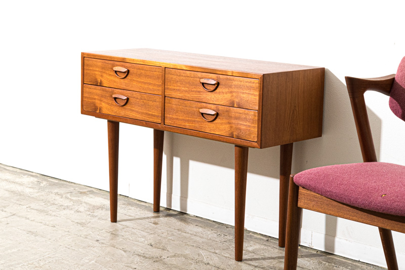 北欧家具　カイ・クリスチャンセン　チェスト