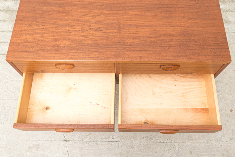 北欧家具　カイ・クリスチャンセン　チェスト