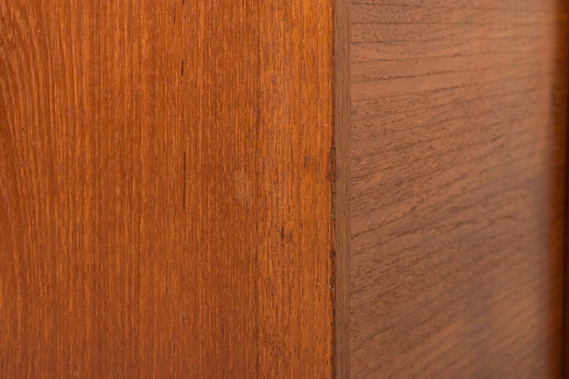 北欧家具　デンマーク　ハイキャビネット