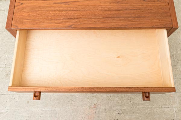 北欧家具　デンマーク　チェスト