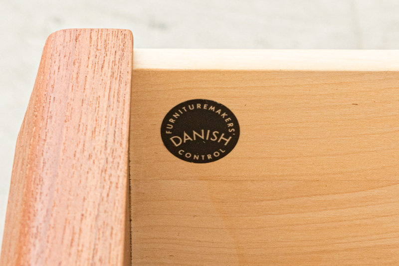 北欧家具　デンマーク　チェスト