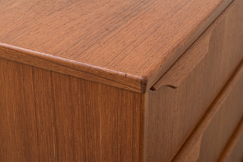 北欧家具　デンマーク　チェスト