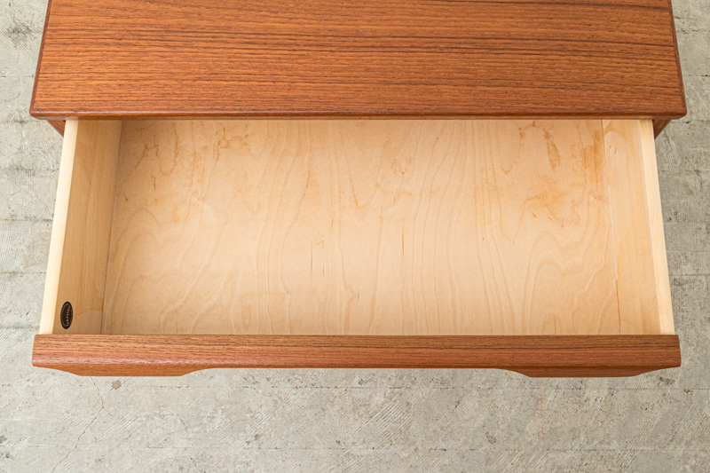 北欧家具　デンマーク　チェスト