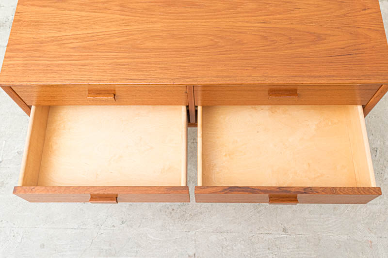 北欧家具　カイ・クリスチャンセン　チェスト