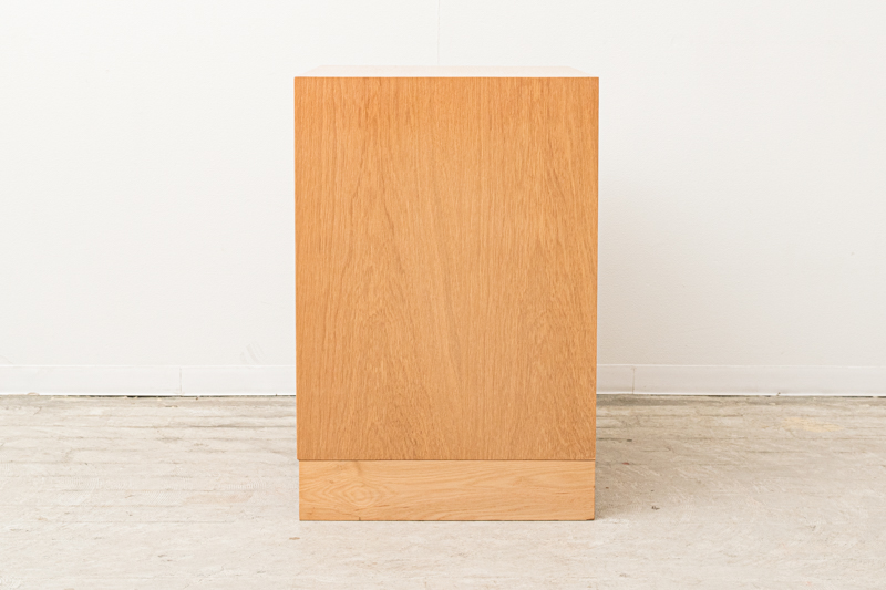 北欧家具　デンマーク　ハイキャビネット