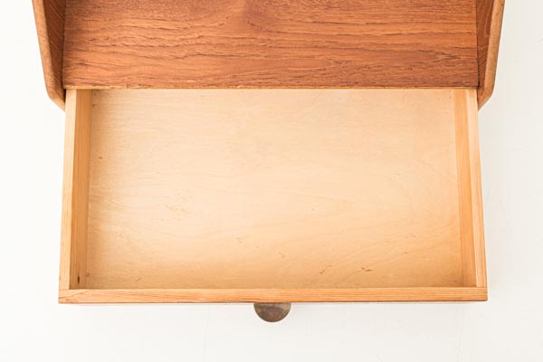 北欧家具　デンマーク　ウォールドロワー